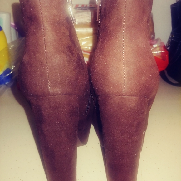 Brown Suede High Heel Boots - Picture 4 of 5